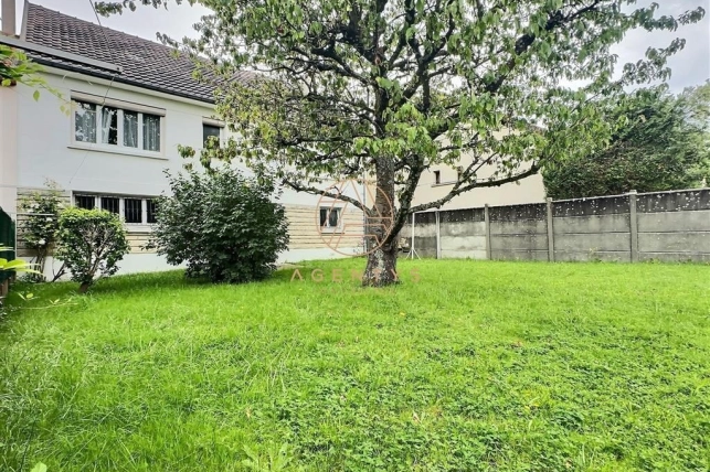 Maison à vendre 7 pièces de 250 m² à Champigny-sur-Marne