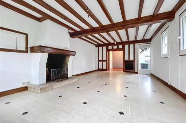 Maison à vendre 5 pièces de 111 m²