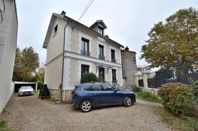 Maison à vendre 8 pièces de 153 m²