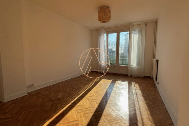 Appartement à vendre 3 pièces de 59,53 m² à Saint-Maur-des-Fossés