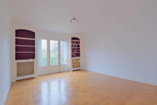 Maison à vendre 5 pièces de 136 m² à Saint-Maur-des-Fossés