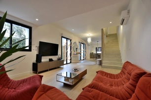 Maison à vendre 6 pièces de 127 m² à Saint-Maur-des-Fossés