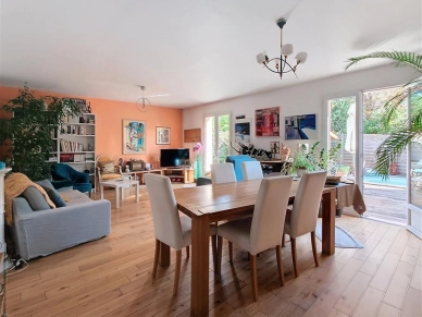 Maison à vendre 7 pièces de 136 m² à Saint-Maur-des-Fossés