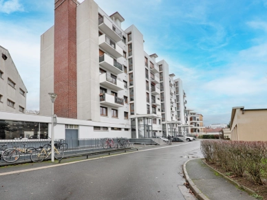 Appartement à vendre 5 pièces de 94 m² à Saint-Maur-des-Fossés