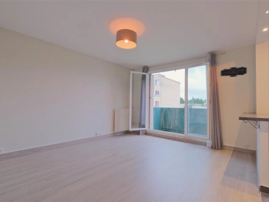 Appartement à vendre 2 pièces de 42,32 m² à Saint-Maur-des-Fossés