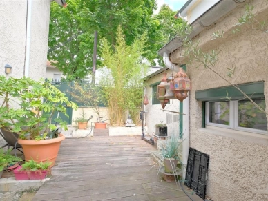 Maison à vendre 6 pièces de 170 m² à Saint-Maur-des-Fossés