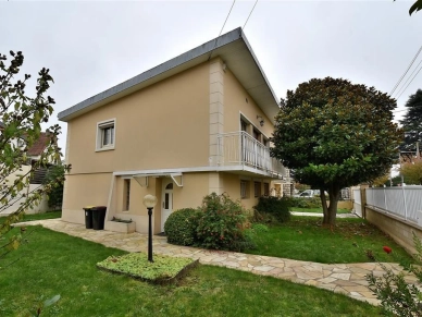 Maison à vendre 6 pièces de 144 m²