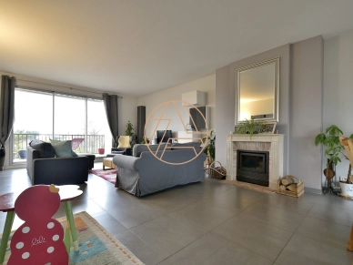 Appartement à vendre 5 pièces de 120,4 m² à Saint-Maur-des-Fossés