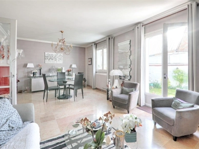 Maison à vendre 6 pièces de 108 m² à Saint-Maur-des-Fossés