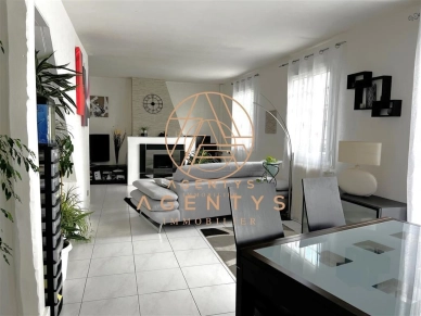 Maison à vendre 6 pièces de 132 m² à Fontenay-Trésigny