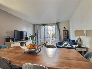 Appartement à vendre 3 pièces de 63 m² à Saint-Maur-des-Fossés