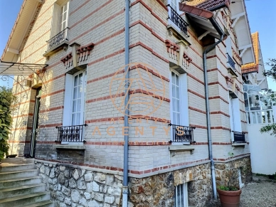 Maison à vendre 6 pièces de 100 m² à Saint-Maur-des-Fossés