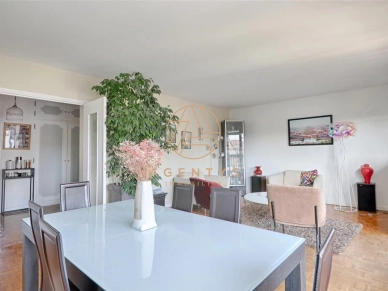 Appartement à vendre 5 pièces de 107 m²