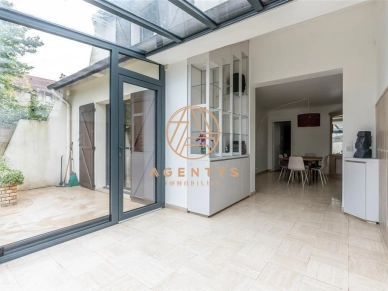 Maison à vendre 7 pièces de 130 m² à Nogent-sur-Marne