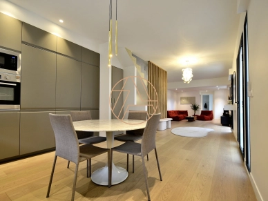 Maison à vendre 6 pièces de 127 m² à Saint-Maur-des-Fossés