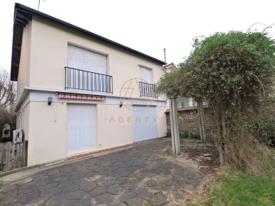 Maison à vendre 5 pièces de 136 m² à Saint-Maur-des-Fossés