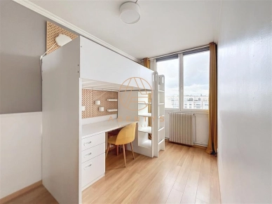 Appartement à vendre 4 pièces de 76,87 m² à Saint-Maur-des-Fossés