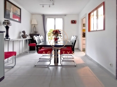 Maison à vendre 8 pièces de 195 m² à Le Plessis-Trévise